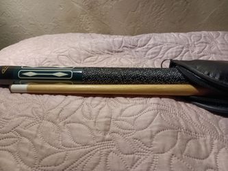 Pooling stick cue