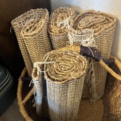 Jute table runners with fringe