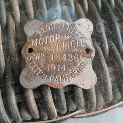 1914 Registration.
Badge california
