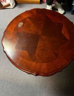 Round Wooden Coffee Table with Inlay