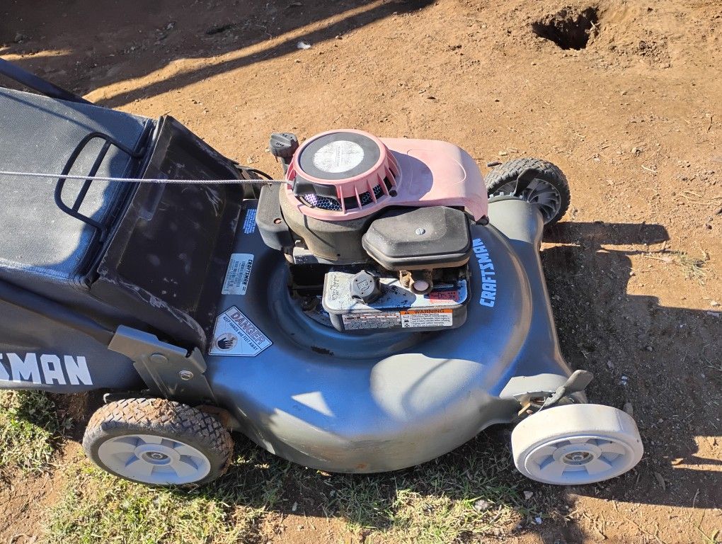Craftsman Gas Lawn Mower 