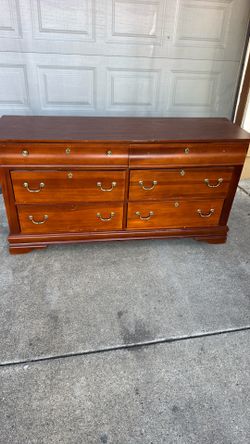 Free dresser