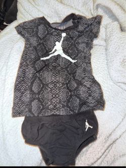Jordan Baby Girl 2-Piece Dress Set