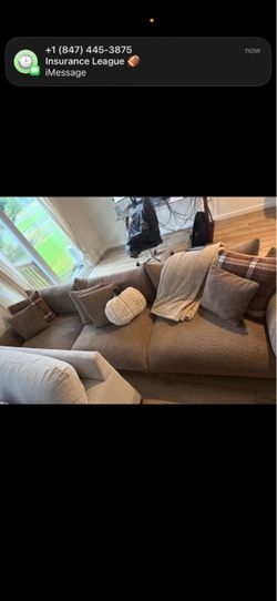 Couch set