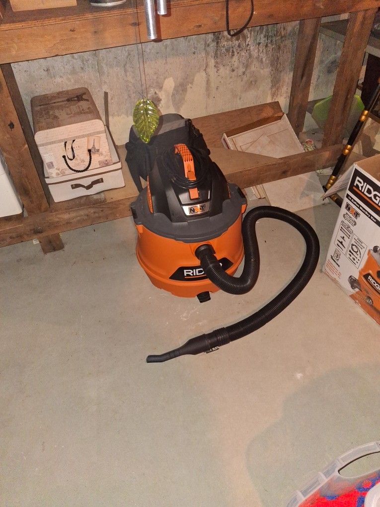 Rigid Nxt Shop Vac/ Detailing