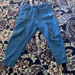 XXL Nike Tech Fleece pants
