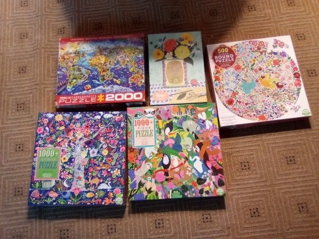 Lot Of 5 Jigsaw Puzzles 11.00