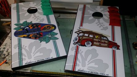 Specialized Cornholes