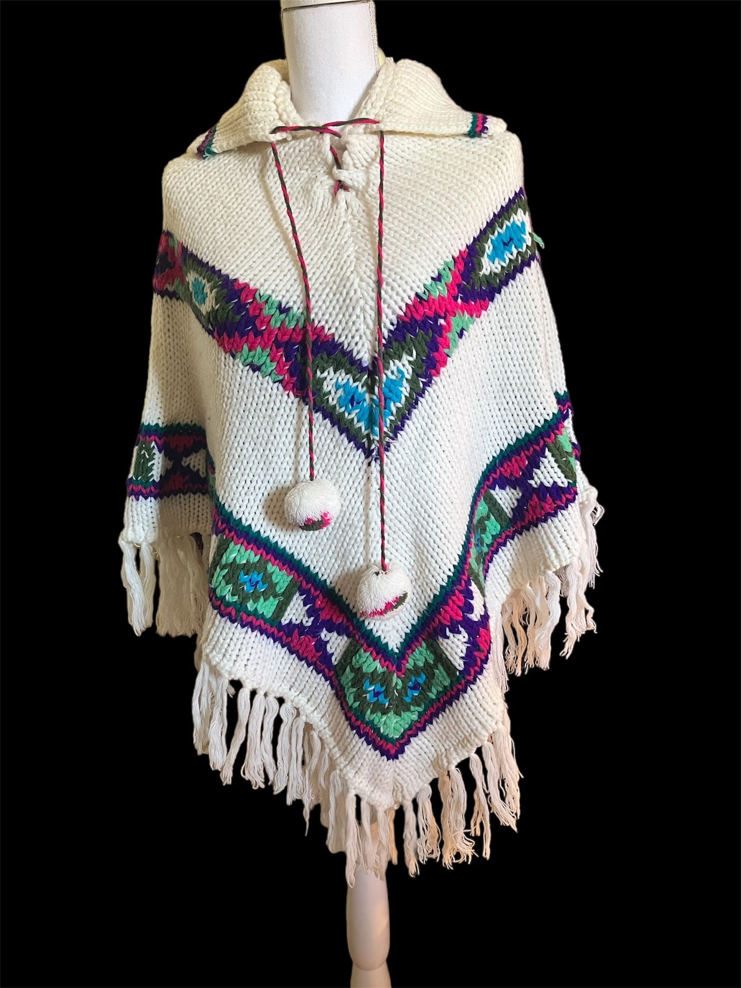 Vintage Handmade Knit Fashion Poncho