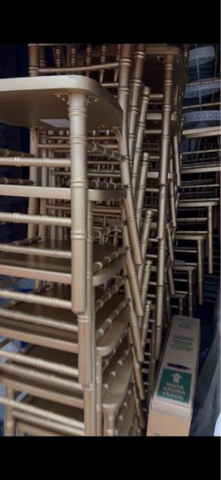 50 gold chiavari chairs