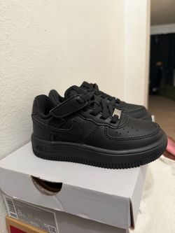 Black Air Force toddler size 8