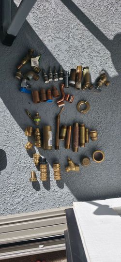 Assorted Brass and Copper Plumbing Fittings Lot