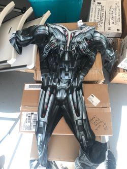 Avengers Custome Size 10-12 Boys