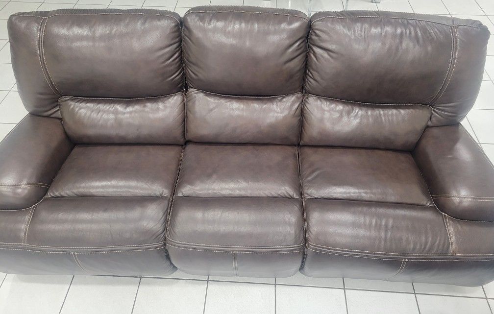 1 Recliner Sofa brown by leather USB and Electrical Ports.  Dimensions 87 "Long x 35" height × 36 "width
