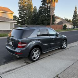 2010 Mercedes-Benz M-Class