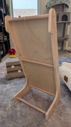 Cat Scratcher