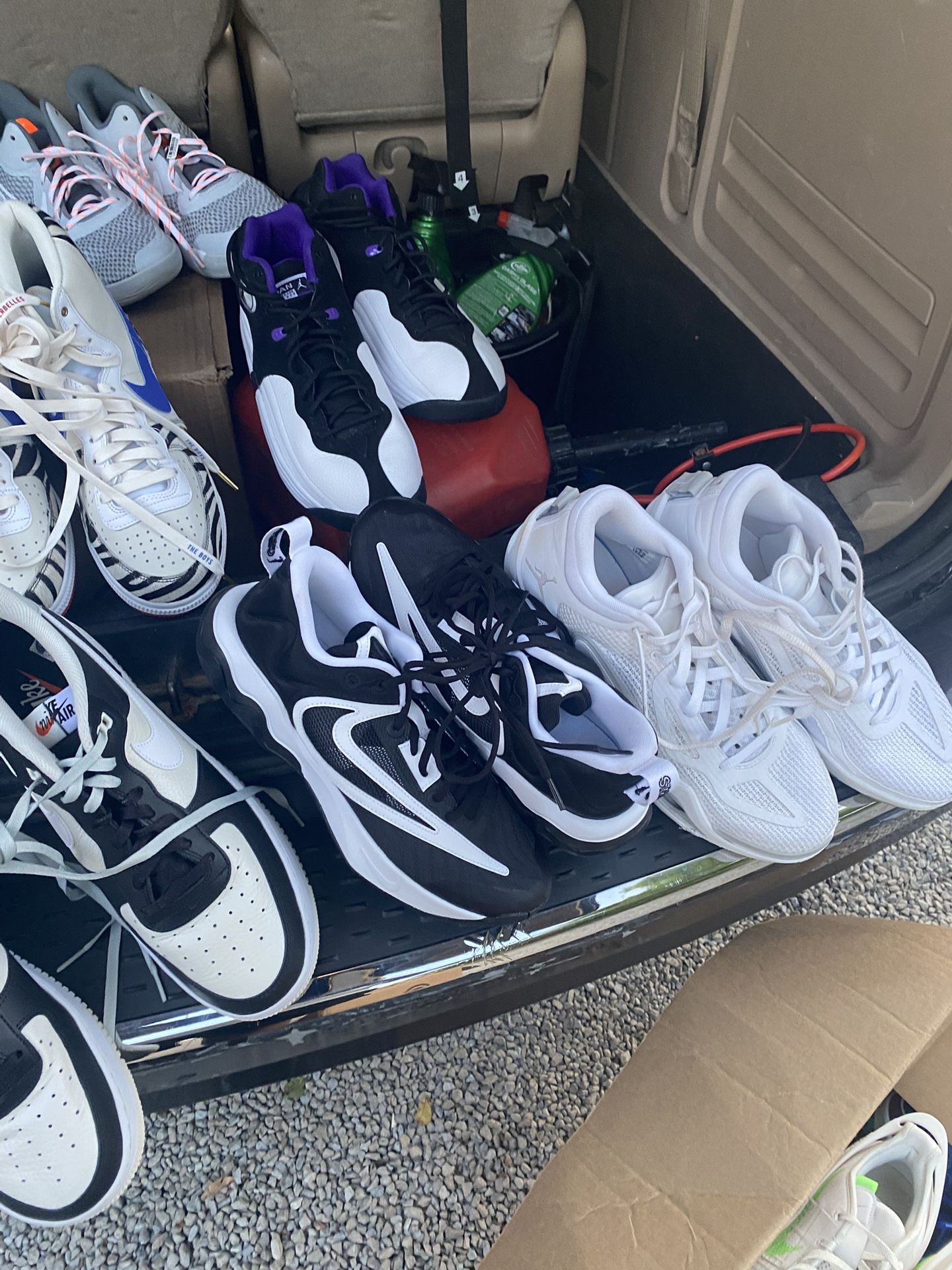Nike Gym Shoes 