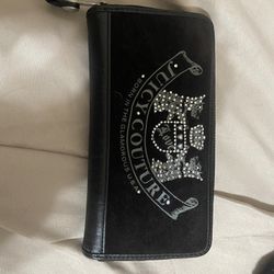 JUICY COUTURE SWADE WALLET (USED)