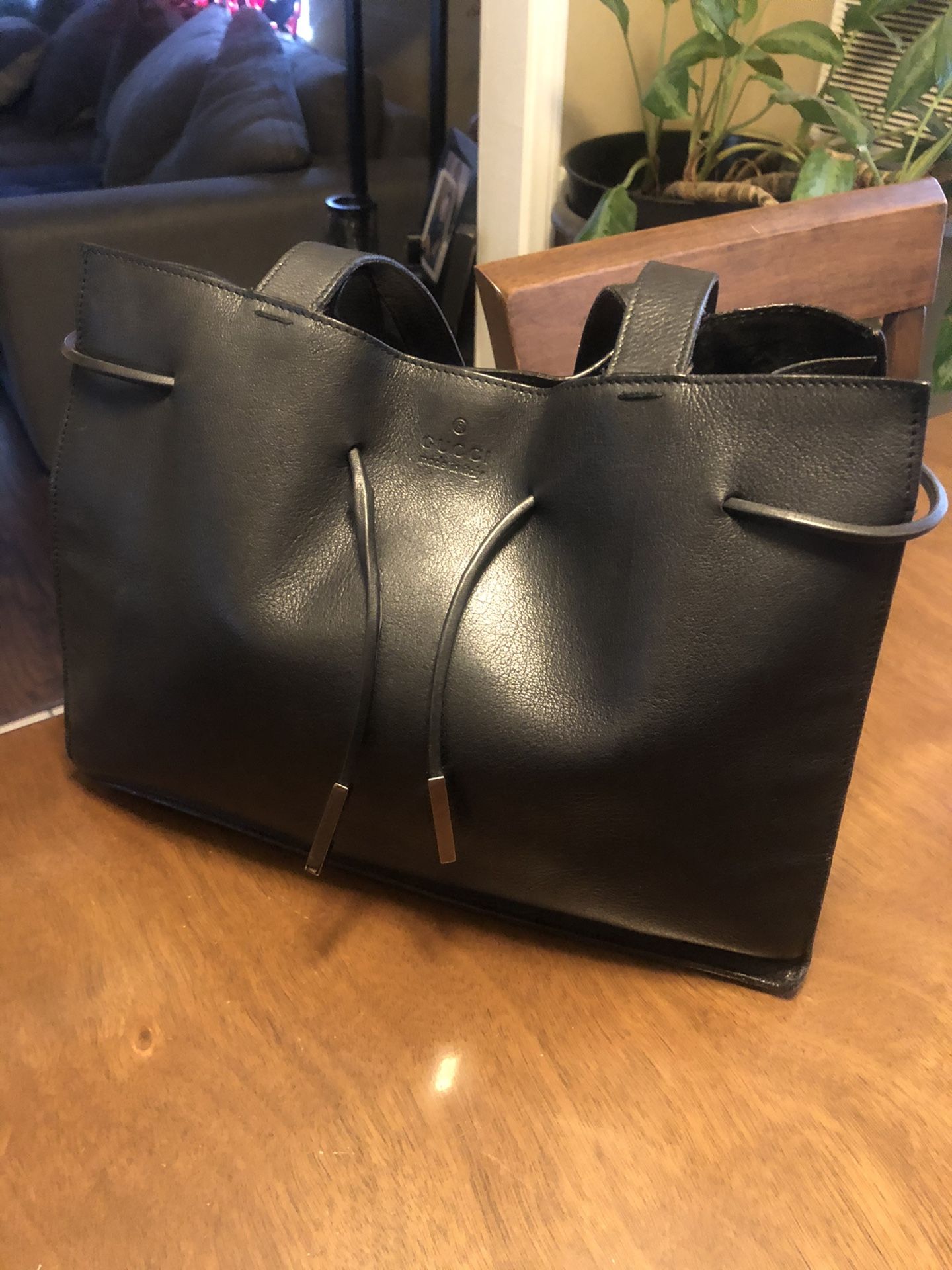 Gucci handbag black