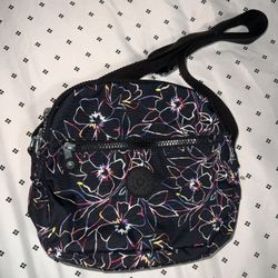 Kipling purse 