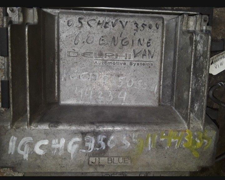 05 Chevy Pcm 3500 Engine Van 6.0  $40