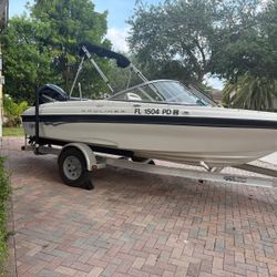 18 Feet Bayliner Boat