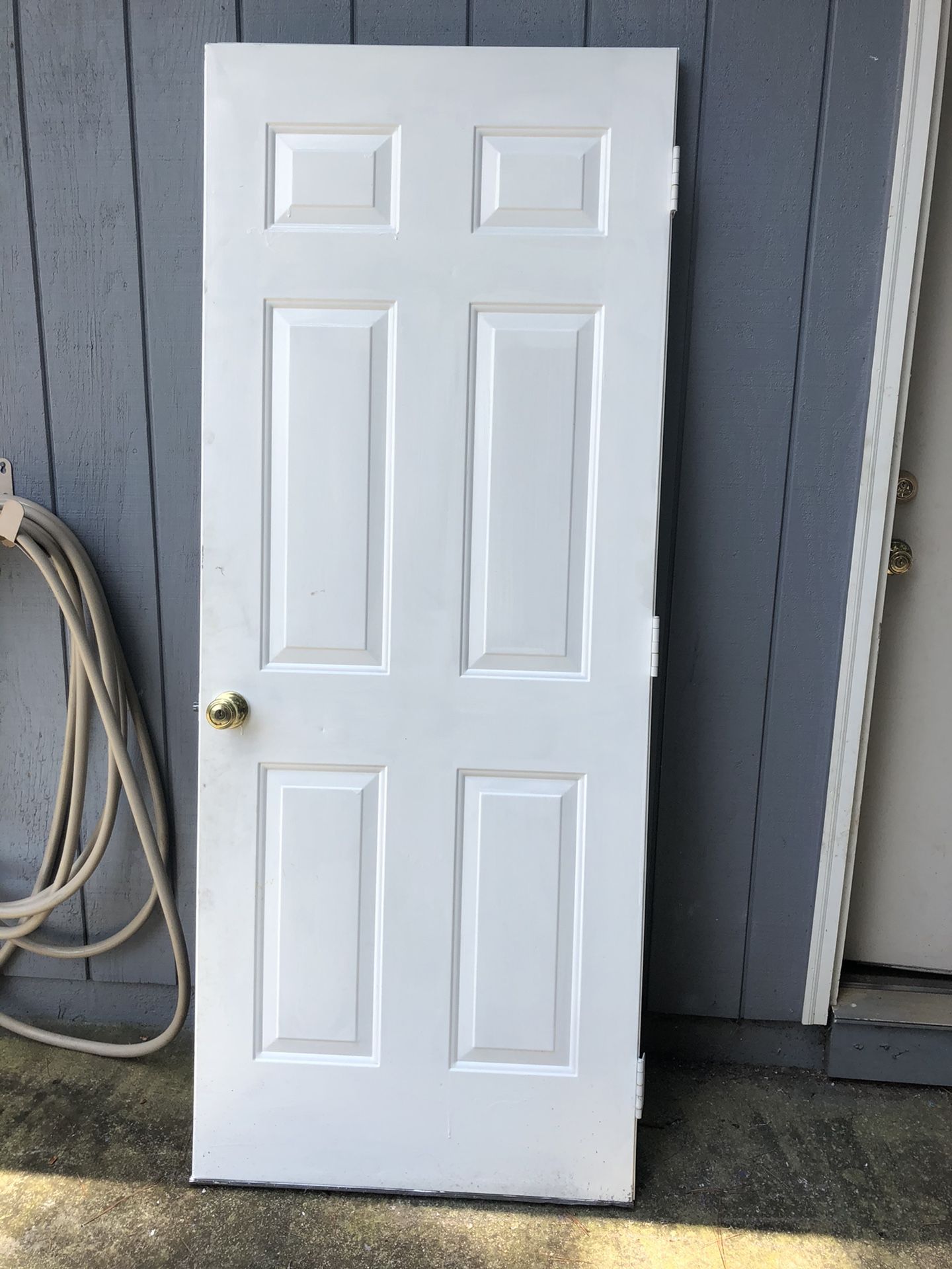 Free door