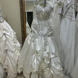 Wedding dress