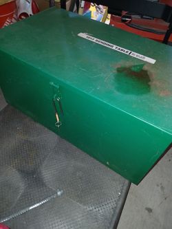 Green lee storage vault
