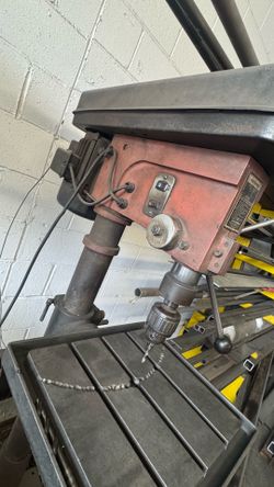Drill Press 1/2 in bit