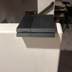 PlayStation 4 With Games 