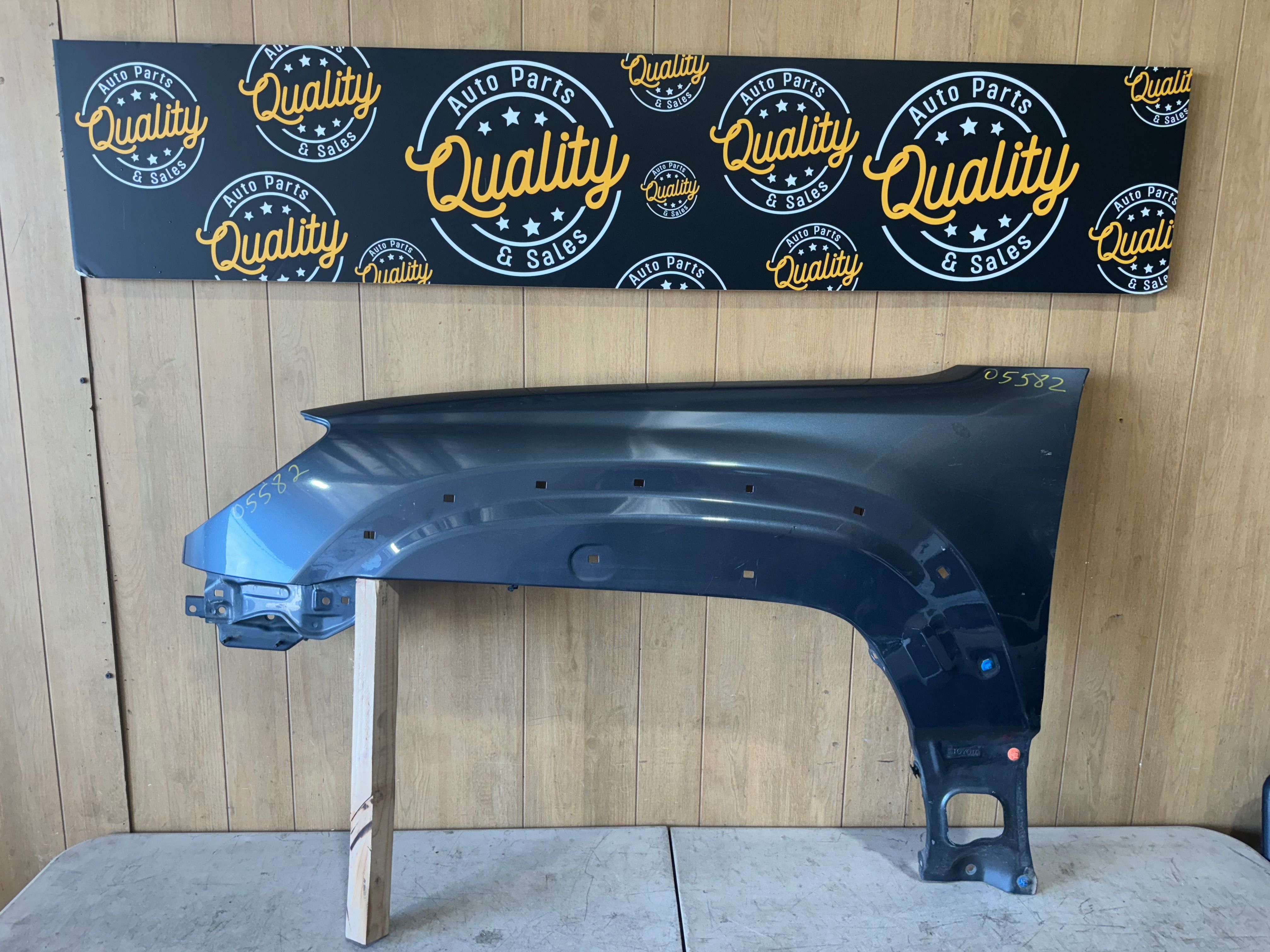 2003 2004 2005 Toyota 4Runner Driver Side Left Side Fender