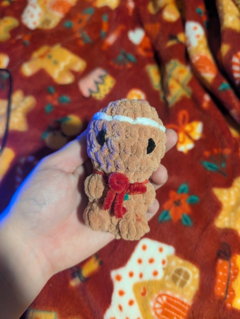 Mini Gingerbread Man Corchet