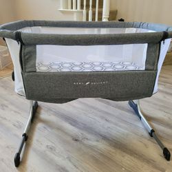 Baby Delight Bassinet