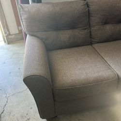 Loveseat Excellent Condition 