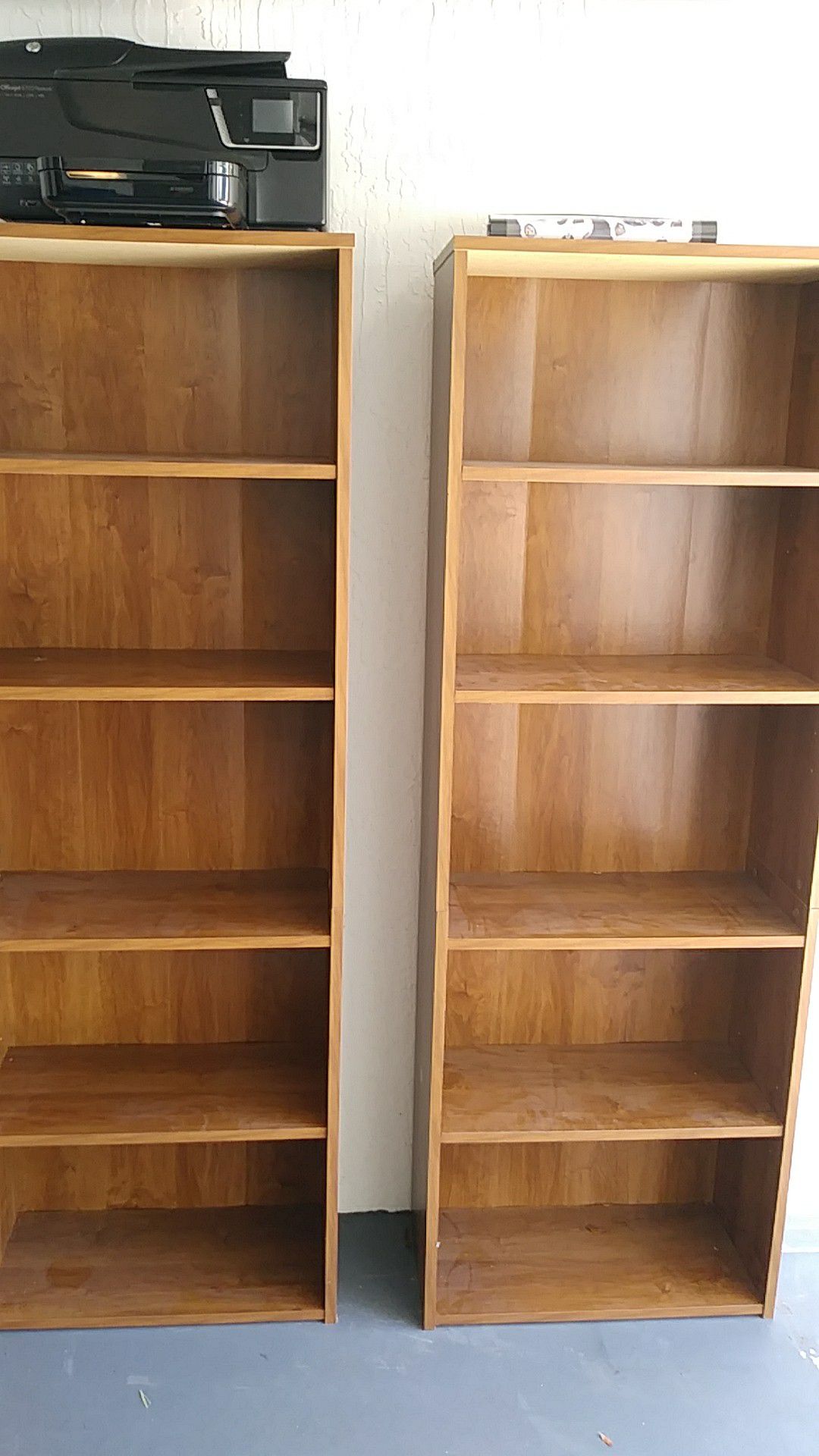 2 wooden Bookshelves