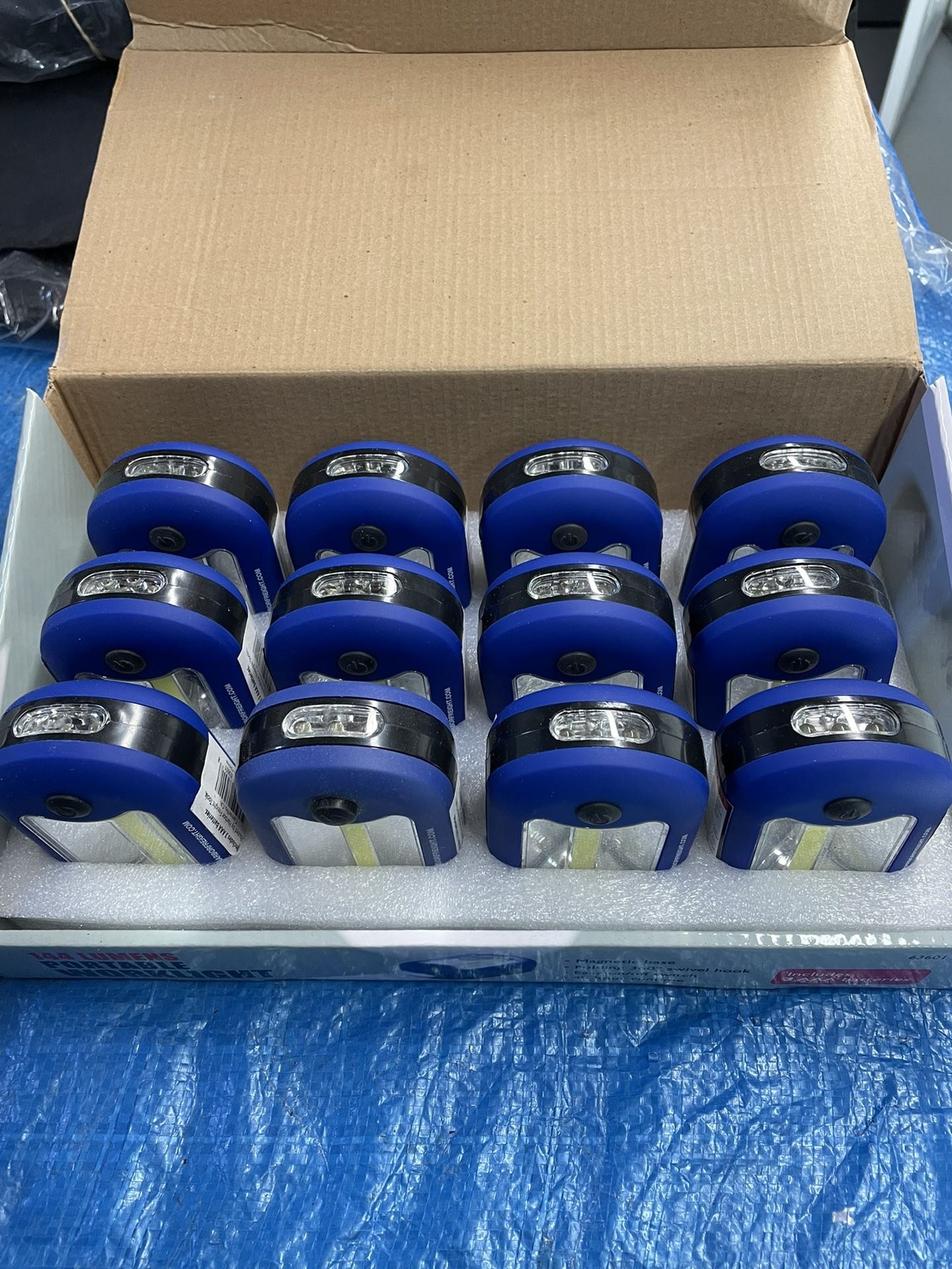 Case Of Worklights $ 24