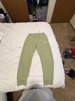 Green Nike sweatsuit size medium