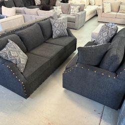 NUEVOS SILLONES / NEW SOFA SETS 