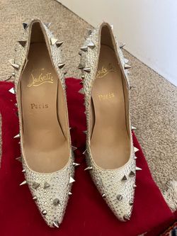 Woman shoes