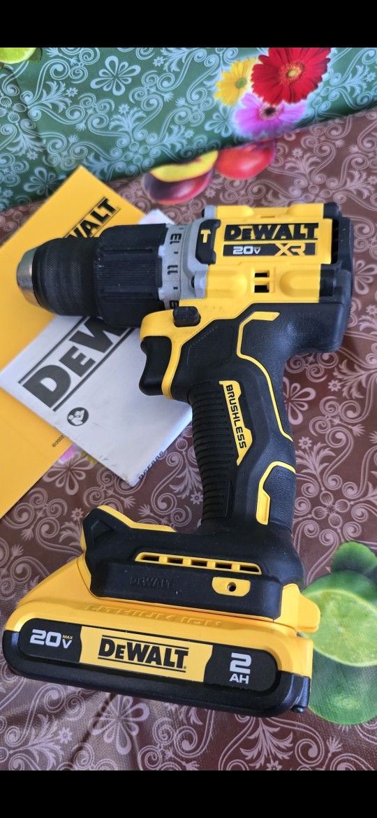 DEWALT
20V Compact Cordless 1/2 in. Hammer Drill
With (1)-2.0ah battery