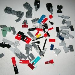 LEGO hinges & movable pieces