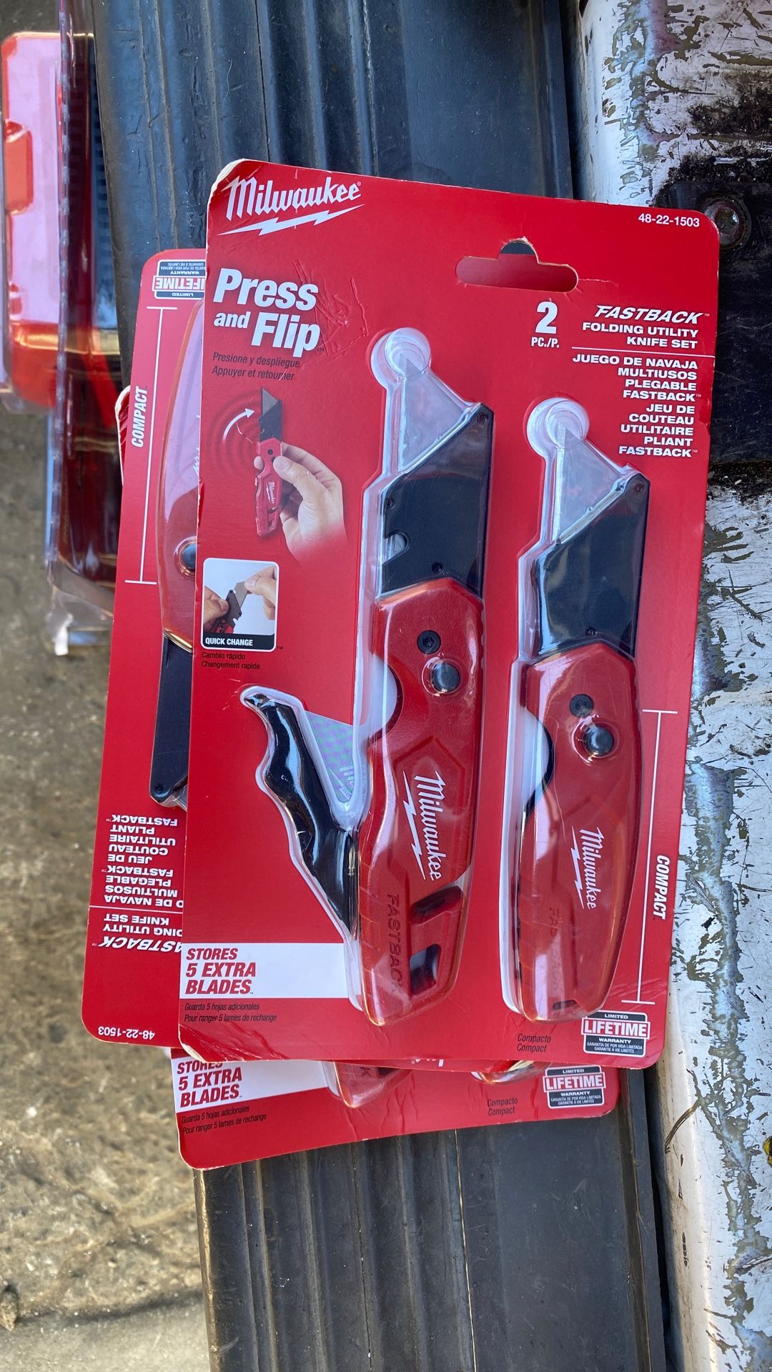 Milwaukee Utility Knife $15 The Pack