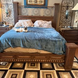 CA king bedroom set !!!! FREE TO FIRST PERSON TO PICK UP