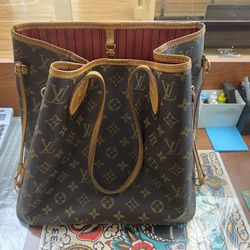 Louis Vuitton Neverfull Tote Bag for Sale in San Jose, CA - OfferUp