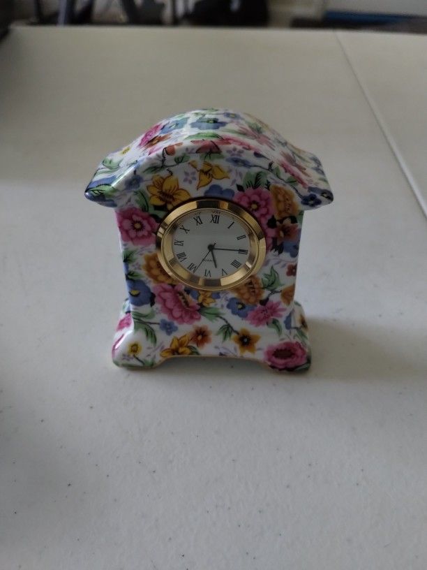 PORCELAIN CLOCK
