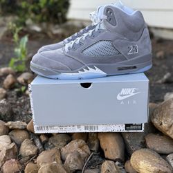 Jordan Retro 5 Wolf Greys Size 14M