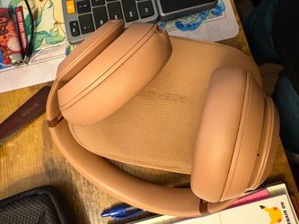 Like New Beats Studio Pro x Kim Kardashian (Dune) - Complete Set