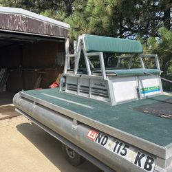 Pontoon Fishing Boat