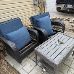 Outdoor Chairs And Table 